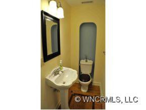 589 SAND HILL ROAD - Photo 9