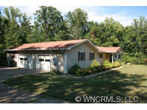 248 AMBER OAKS DRIVE - Photo 3