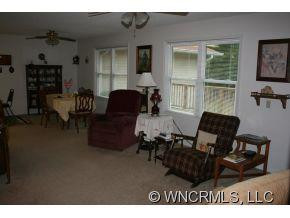 248 AMBER OAKS DRIVE - Photo 4