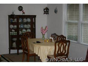 248 AMBER OAKS DRIVE - Photo 5