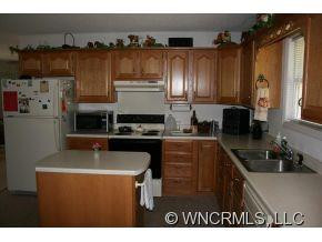 248 AMBER OAKS DRIVE - Photo 6