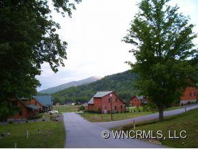 547 Panoramic - Photo 2
