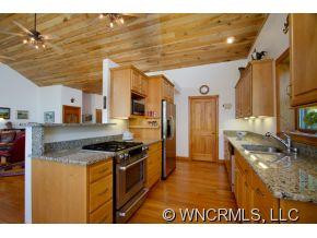 136 Wittle Lane - Photo 7