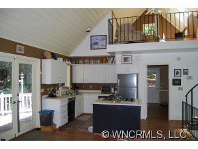 335 Sourwood Road - Photo 3