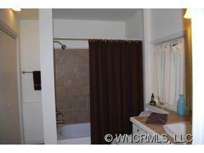 335 Sourwood Road - Photo 7