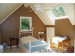 335 Sourwood Road - Photo 8