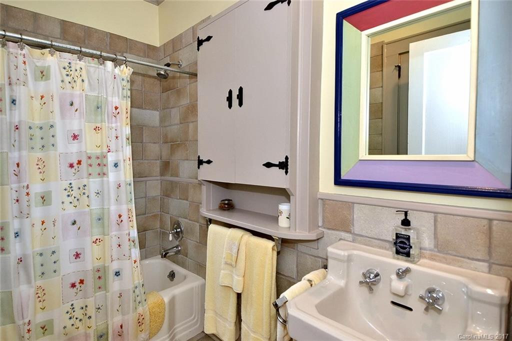 250 Sourwood Ridge Road - Photo 12