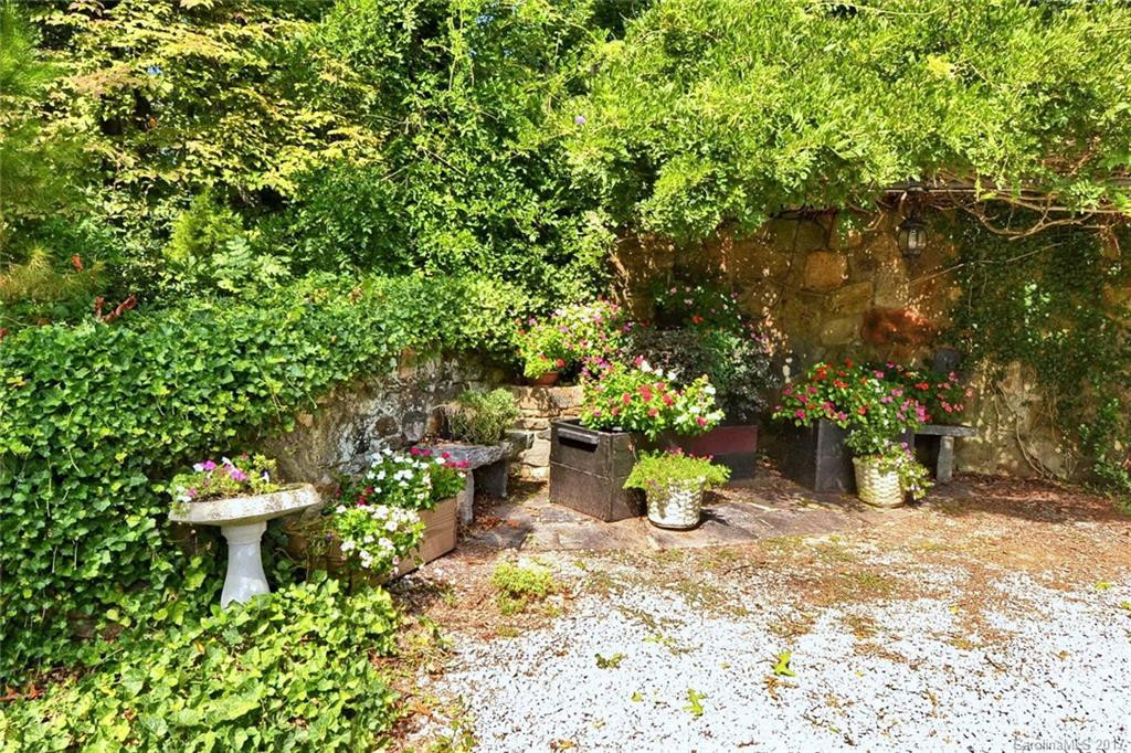 250 Sourwood Ridge Road - Photo 14