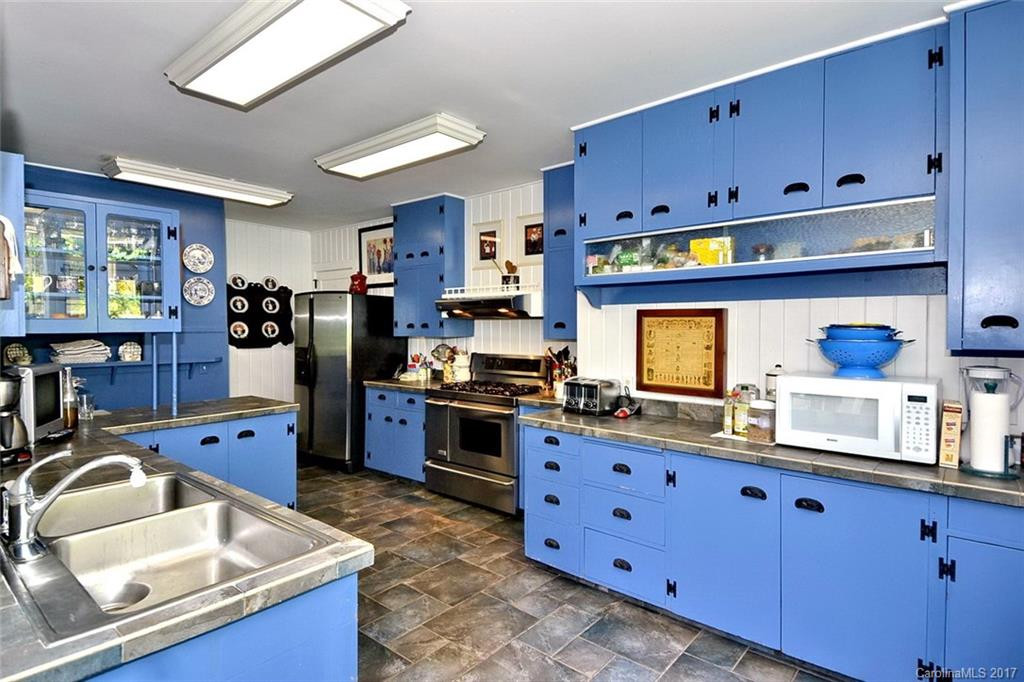 250 Sourwood Ridge Road - Photo 6
