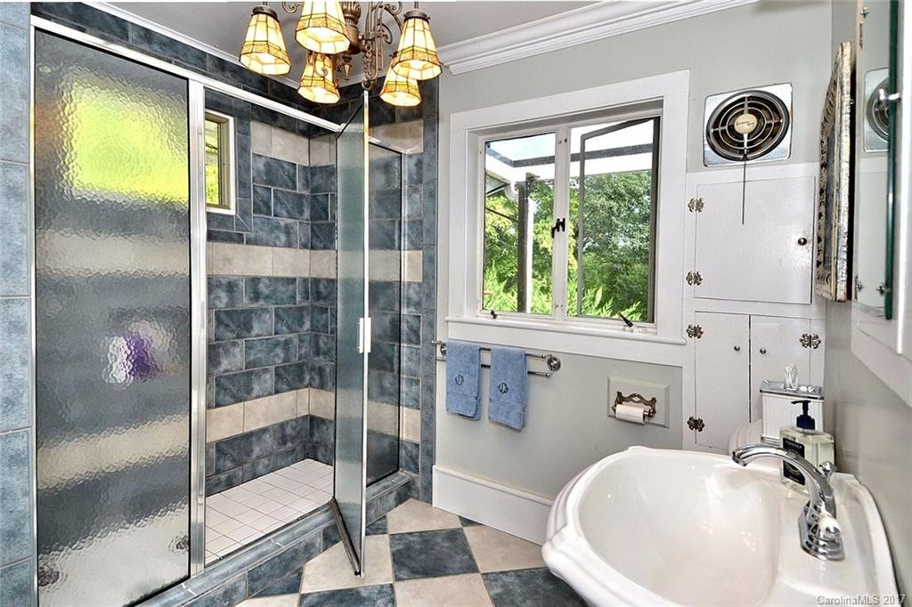 250 Sourwood Ridge Road - Photo 9
