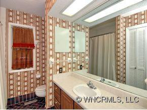800 ROSEMOUNT ROAD - Photo 6