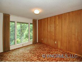 800 ROSEMOUNT ROAD - Photo 7