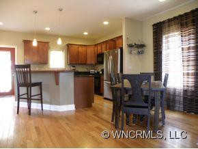 21 Lamb Ave - Photo 7
