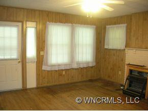 178 MONTANA AVENUE - Photo 2