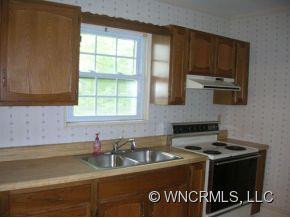 178 MONTANA AVENUE - Photo 4