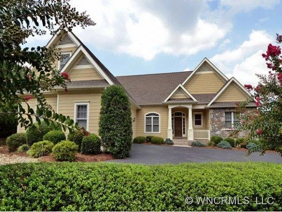 32 BUNKER COURT
