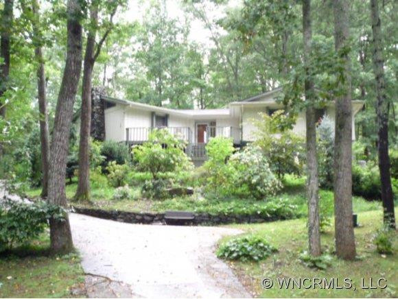 25 Woodmere Drive