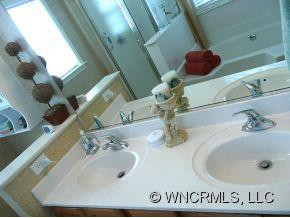  - Photo 7