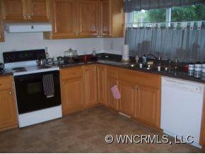 3184 Broad Street - Photo 3