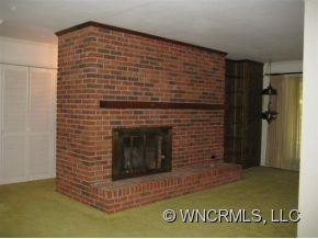 186 Catherine Street - Photo 2