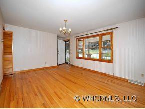 1954 CAMBRIDGE DRIVE - Photo 6
