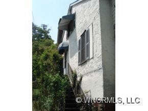 55 Linden Ave - Photo 2