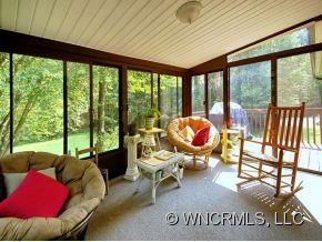 124 HAYWOOD KNOLLS DRIVE - Photo 6