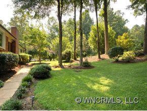 124 HAYWOOD KNOLLS DRIVE - Photo 10