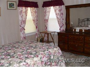 149 DELTA STREET - Photo 8