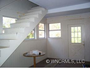 1621 Kanuga Road - Photo 2