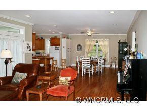245 McCracken Farm Road - Photo 3