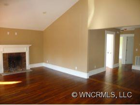 71 Galax - Photo 4