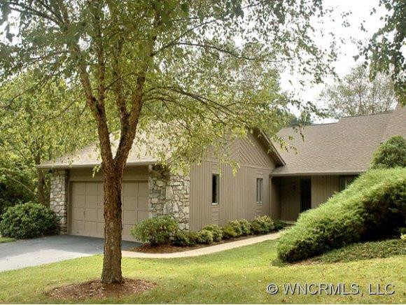 52 CLUBSIDE DRIVE
