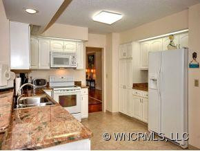 52 CLUBSIDE DRIVE - Photo 4