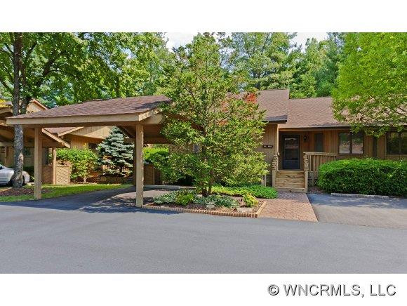 202 N. Scarlet Oak Lane
