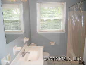 102 BURTON STREET - Photo 5