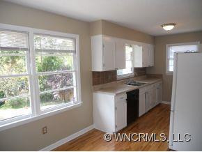 102 BURTON STREET - Photo 7