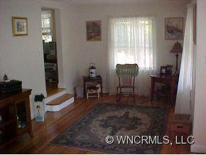 30 Winston Avenue - Photo 3