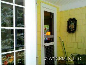 927 Country Club Road - Photo 3