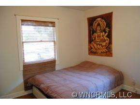 28 Dallas Street - Photo 3