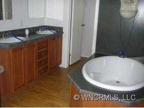 6 THOMPSON STREET - Photo 9