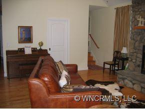 245 Waterford Drive - Photo 3