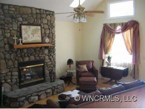 245 Waterford Drive - Photo 4