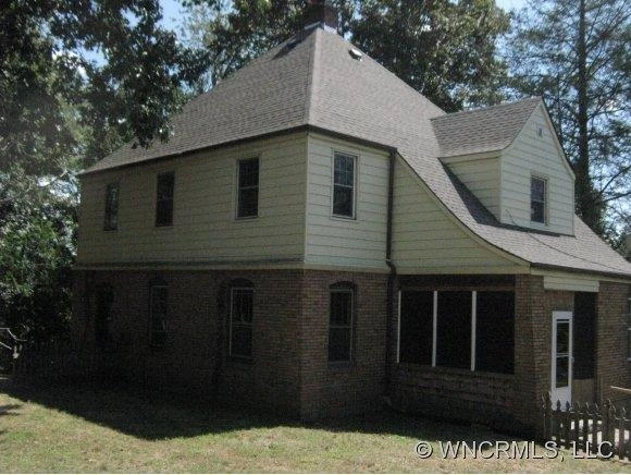59 Evergreen Avenue
