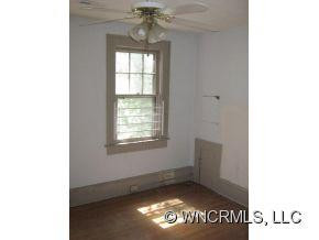 59 Evergreen Avenue - Photo 5