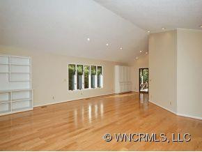 11 RIDGEFIELD PLACE - Photo 4