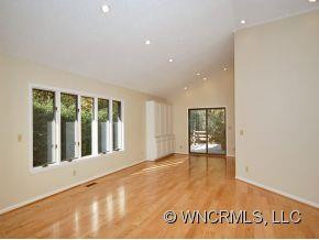 11 RIDGEFIELD PLACE - Photo 6