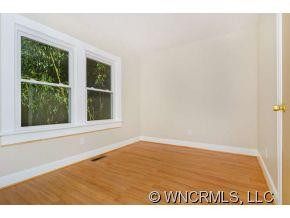 76 Hubbard Ave. - Photo 8