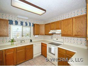 49 LAKE DRIVE UNIT M-5 - Photo 2