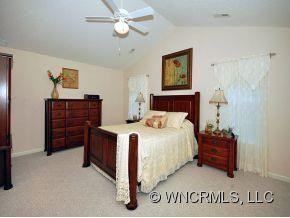 128 PLANTERS CREEK RD - Photo 9
